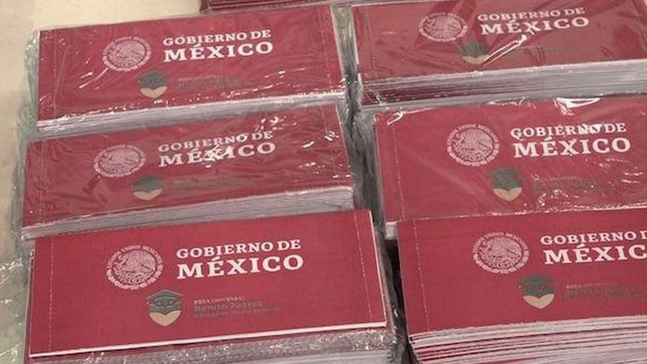 Gobierno Federal adelanta Becas del Bienestar por contingencia