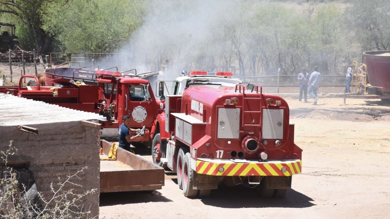 En Navojoa dos personas casi pierden la vida al incendiarse el granero donde trabajaban