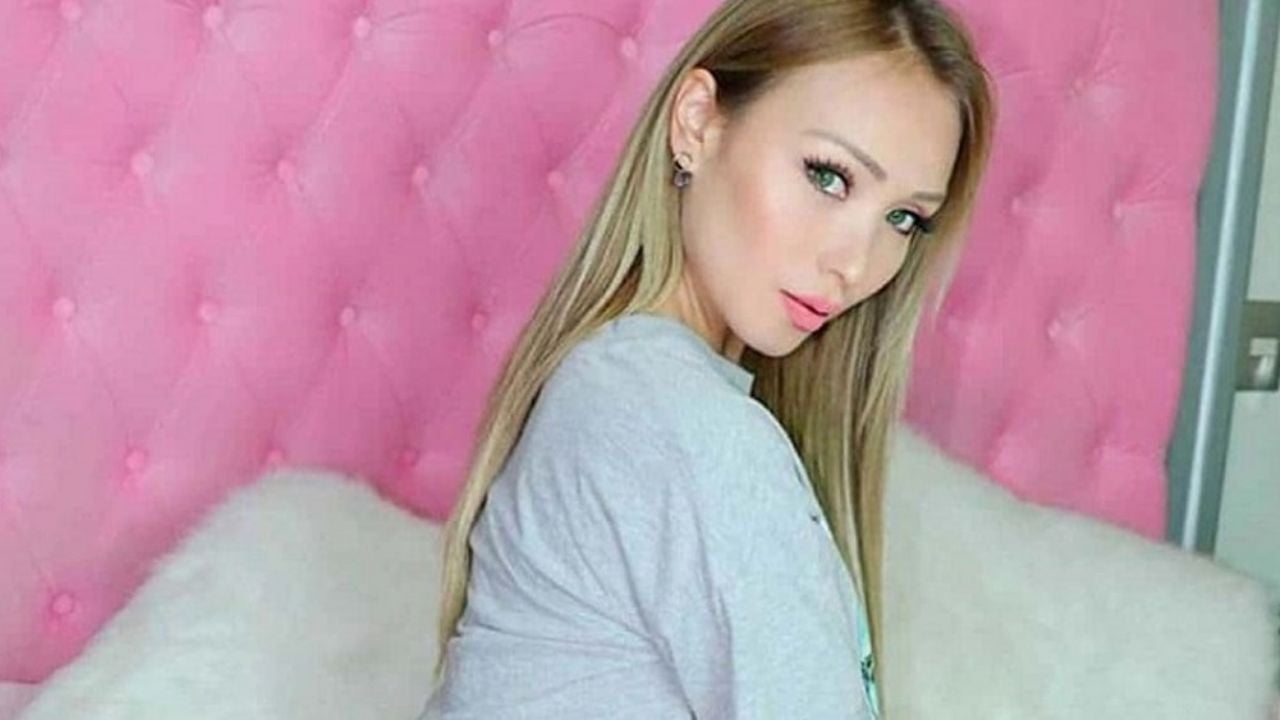 Daniella Chávez provoca a sus fans al cumplirse un dulce antojo en diminuto bikini