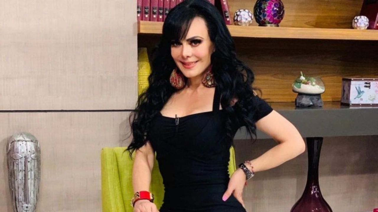 Maribel Guardia presume sus impactantes curvas a los 60 años en asfixiantes leggings al ejercitarse