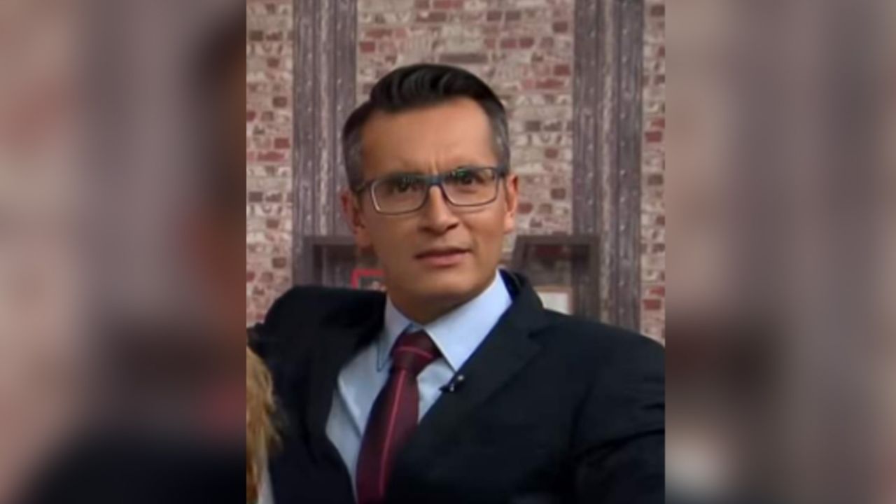 Producción de ‘VLA’ deja en ridículo a Sergio Sepúlveda con disfraz de abejita: “Pobre hombre”