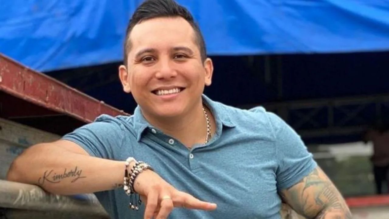 Edwin Luna se quita la camisa y presume los increíbles resultados del ejercicio