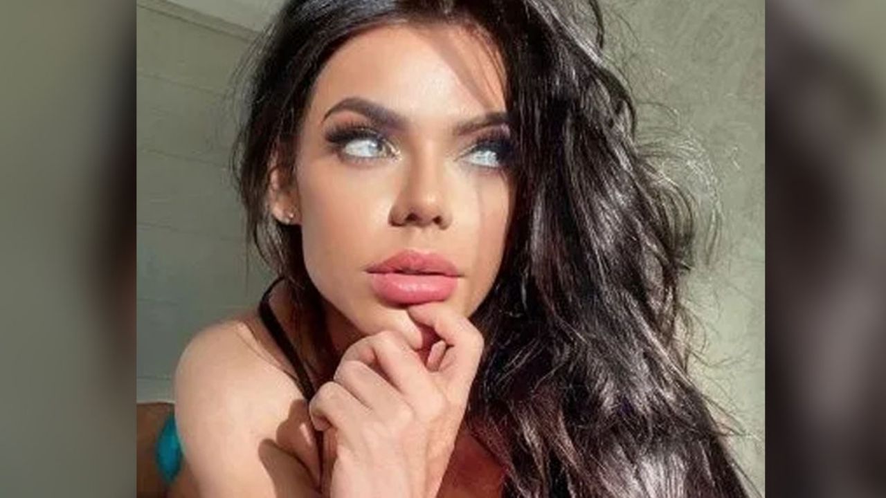 Suzy Cortez se roba la mirada de los fans al posar en inquietante short