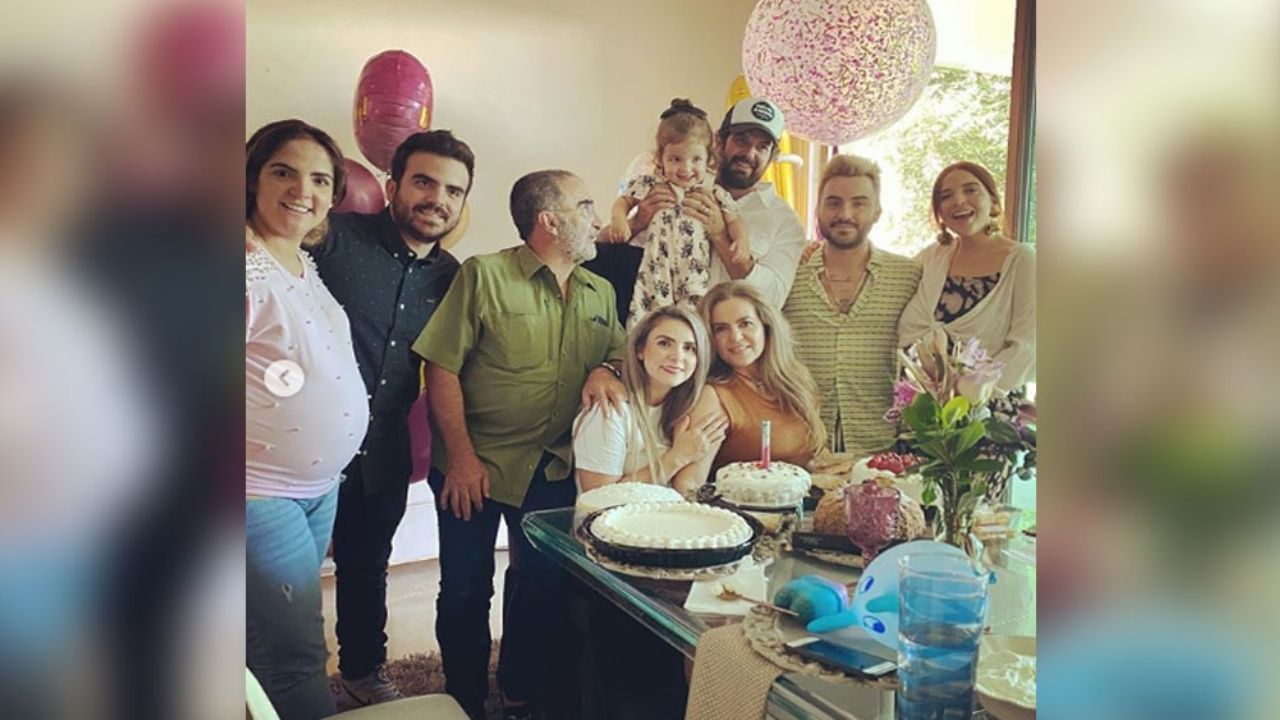 Sissi Fernández une a sus padres en su festejo de cumpleaños: ¡Cuidado Mariana!