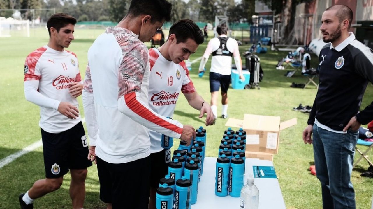 Un jugador de Chivas da positivo por Coronavirus