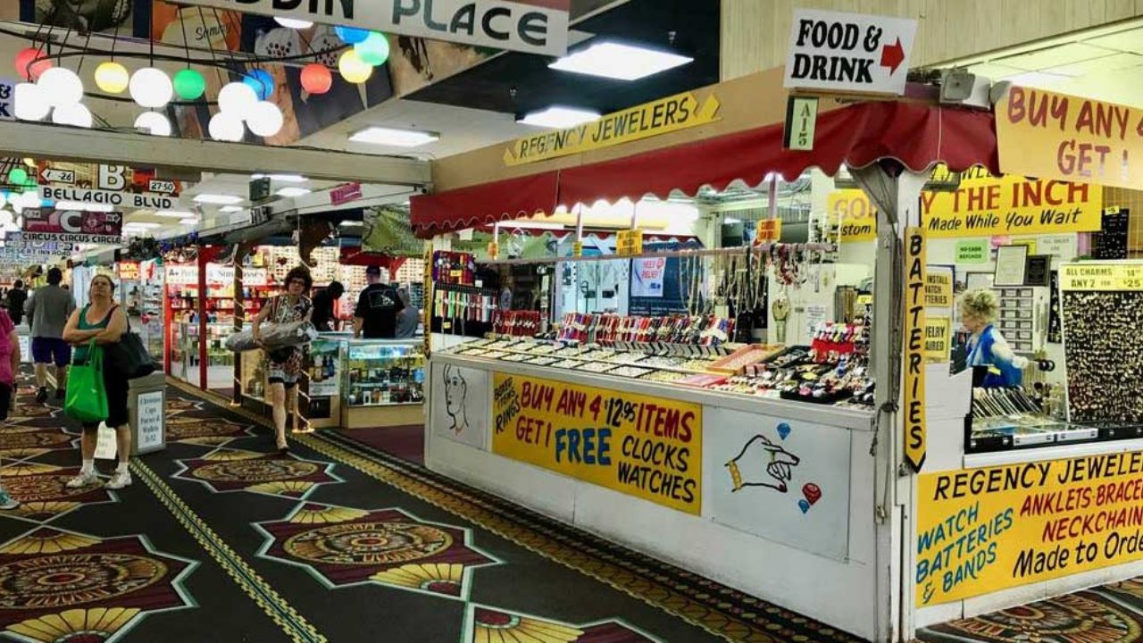 Caos desata balacera en un mercado de Las Vegas; detienen al tirador