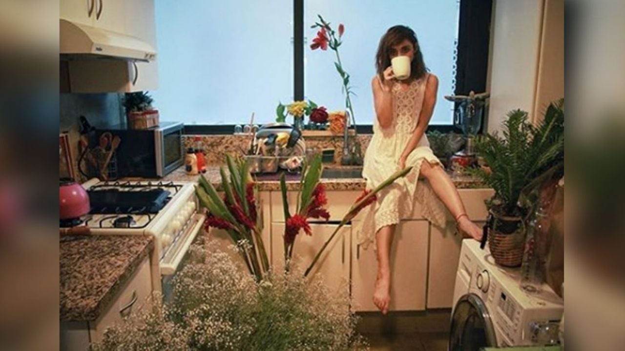 Natalia Téllez tiene la lavadora y el jardín en la cocina: “Cochina, parece selva”