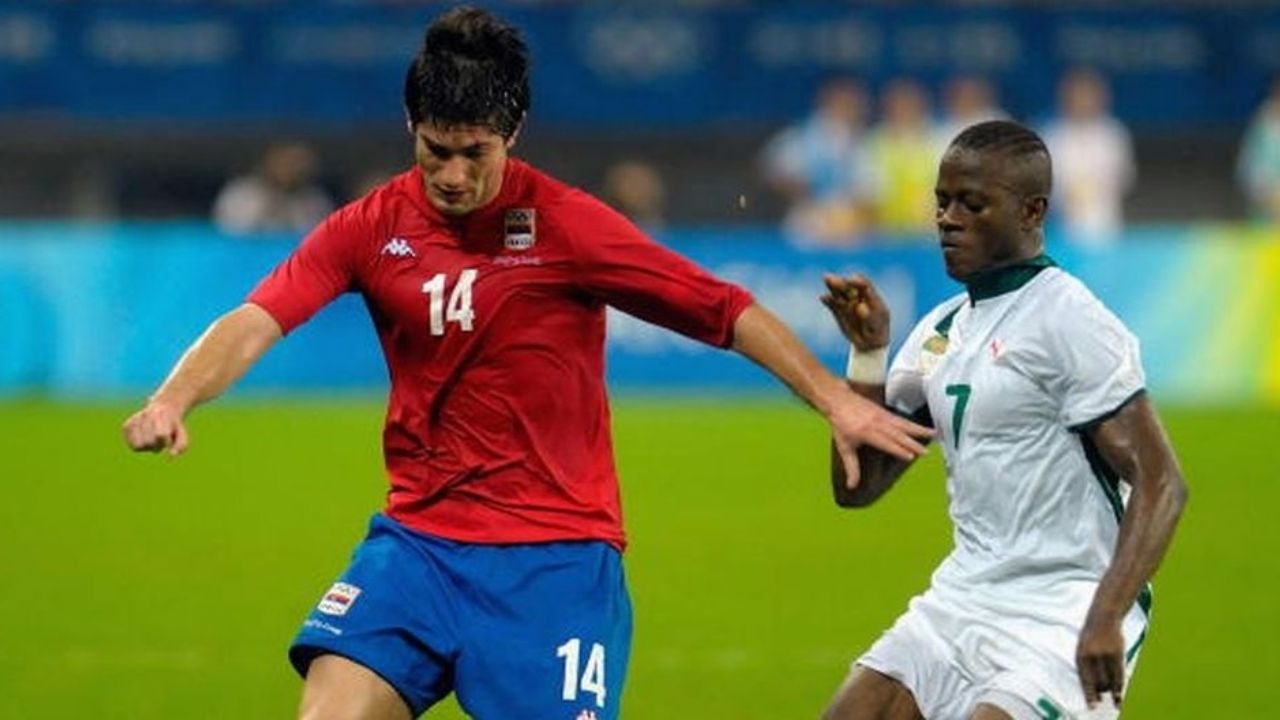 Futbolista se quita la vida con un arma de fuego en el departamento de su novia en Serbia