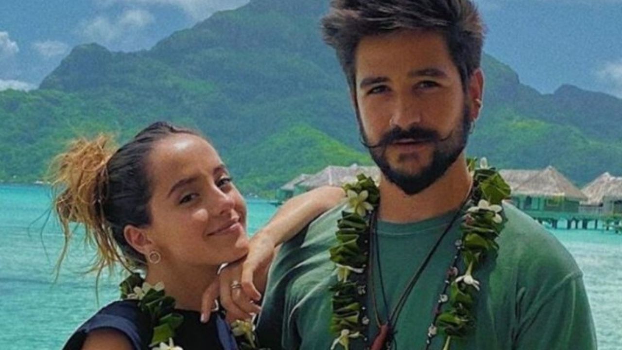 (VIDEO) Camilo le da a Evaluna la mayor prueba de amor; se tatúa su nombre