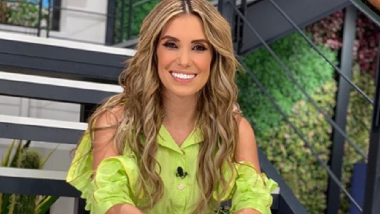 Andrea Escalona reta la censura de Instagram al presumir sus impresionantes curvas en bikini