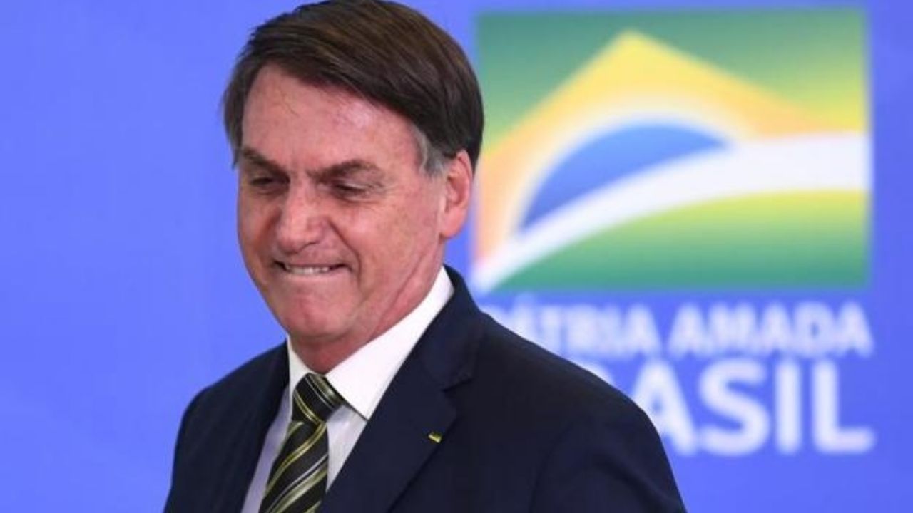 “Asesino”: Bolsonaro recibe fuertes insultos por salir a la calle a comer un ‘hot dog’
