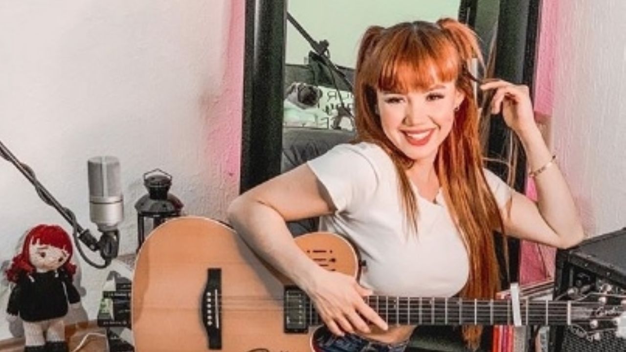 Dalú, ganadora de ‘La Academia’ es llamada ‘La Sirenita’ al posar en coqueta foto