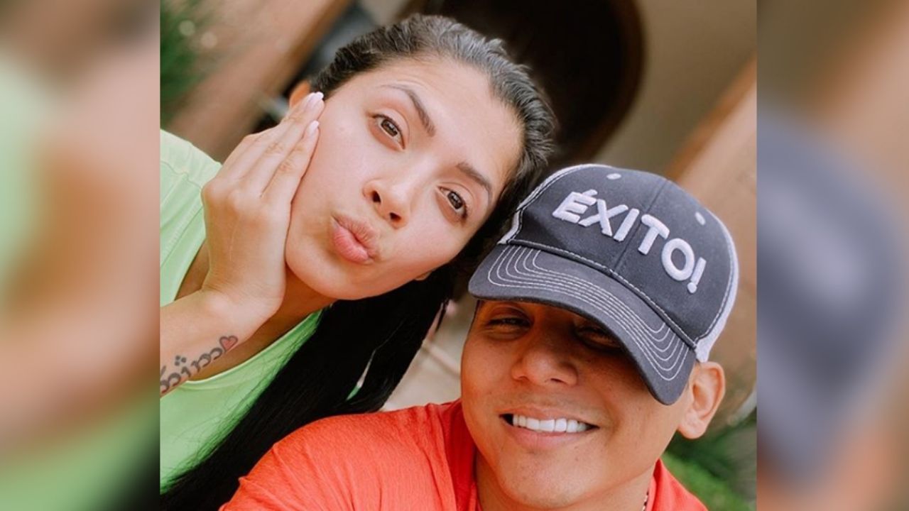 “El calvito y la arruguitas”: Hacen pedazos a Edwin Luna y su esposa en foto sin filtros