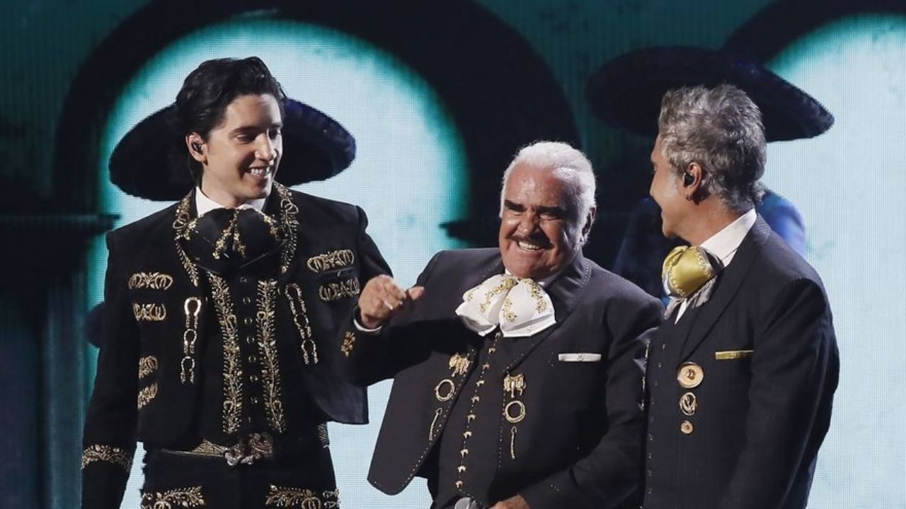 Alex Fernández rompe el silencio y cuenta la conmovedora historia detrás de ‘El tiempo no perdona’