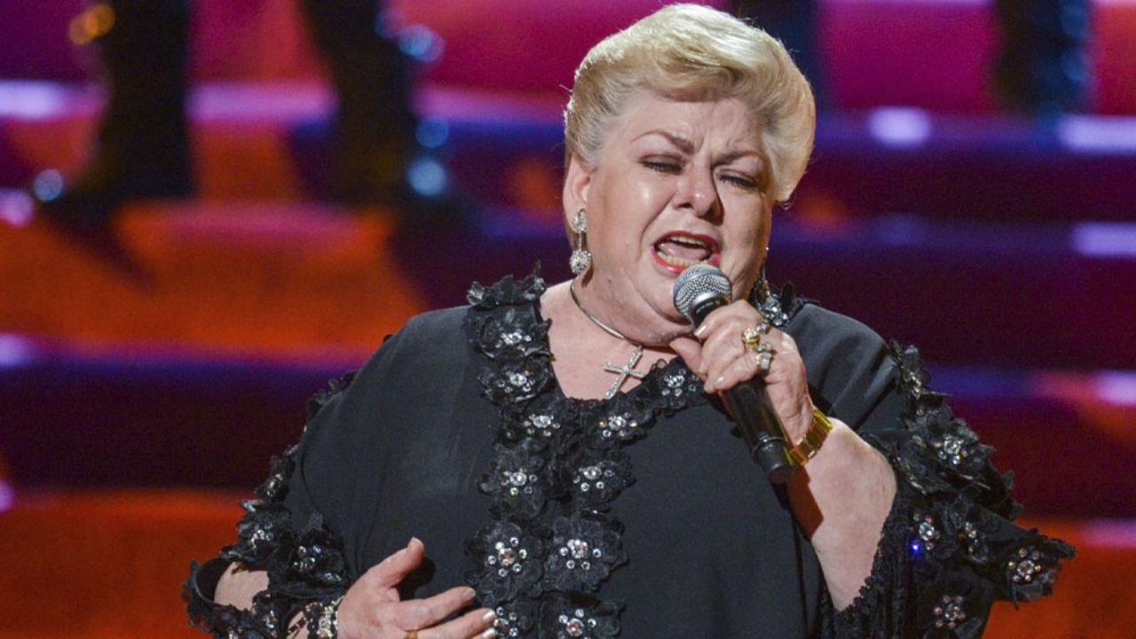 Paquita la del Barrio: Vive el encierro en recuperación y bajo profunda tristeza