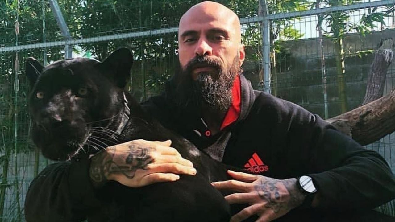 VIDEO: Babo de Cártel de Santa es mordido por su pantera negra