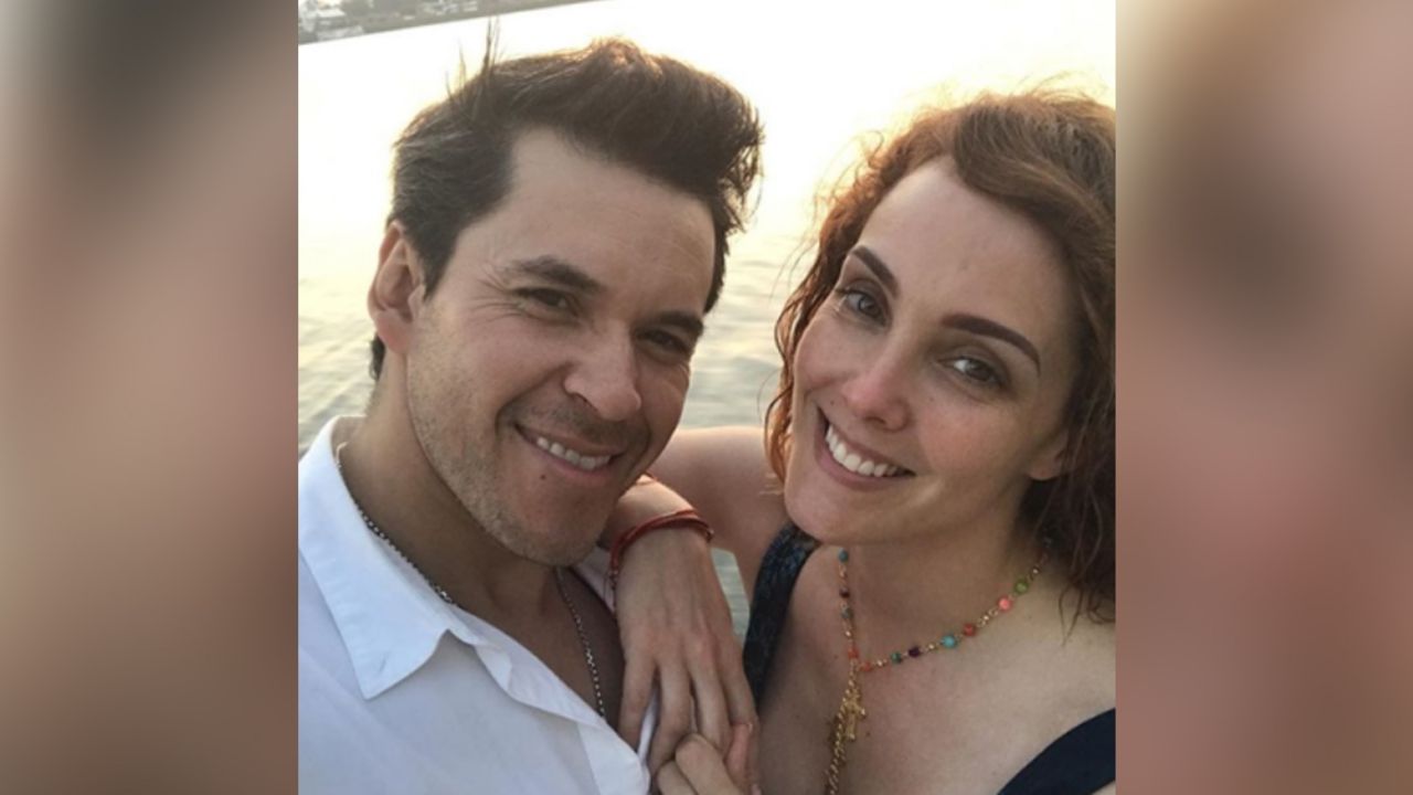 Flores y serenata, la manera en que Raúl Sandoval, exacadémico, conquistó a Fran Meric