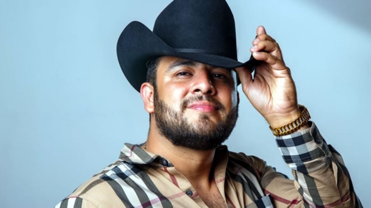 Conductora de Televisa desata rumores sobre amorío con Francisco ‘Gallo’ Elizalde