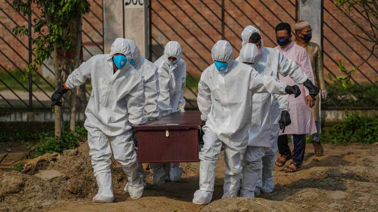 Covid-19: España contabiliza un total de 27 mil 117 muertos por coronavirus