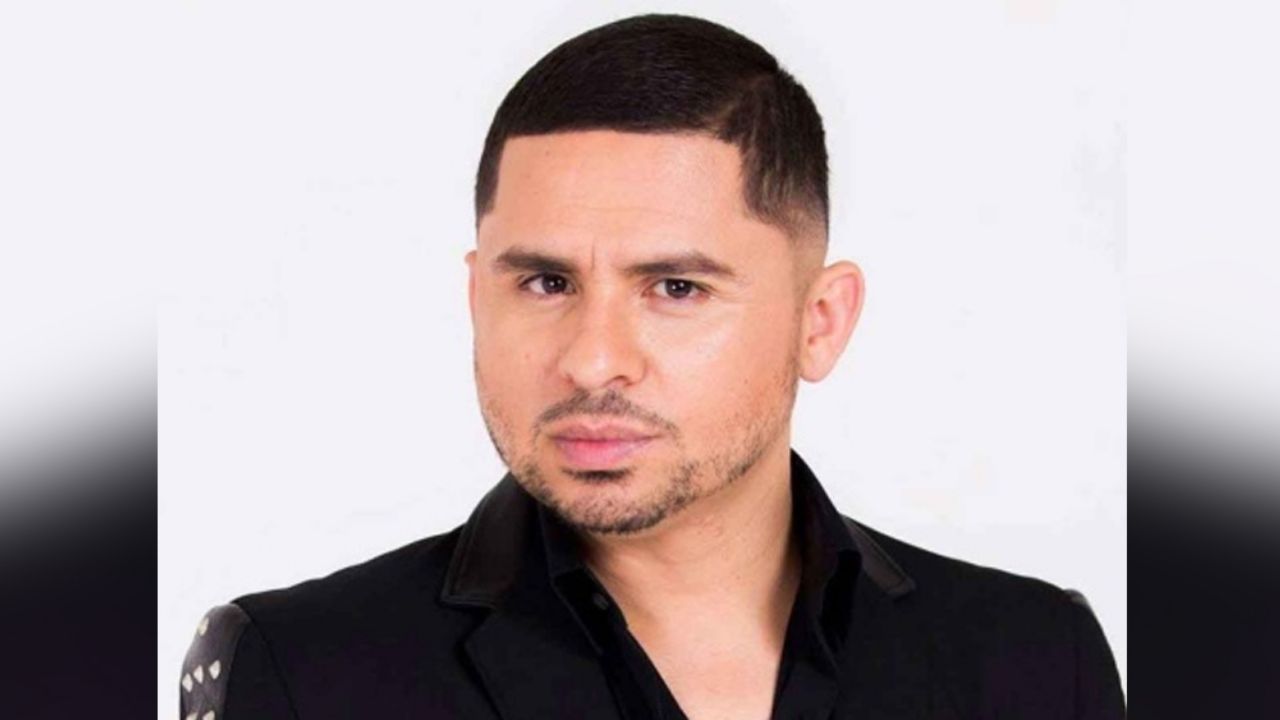Larry Hernández ataca sin piedad a sus ‘haters’: “Chin… a tu madre mier…”