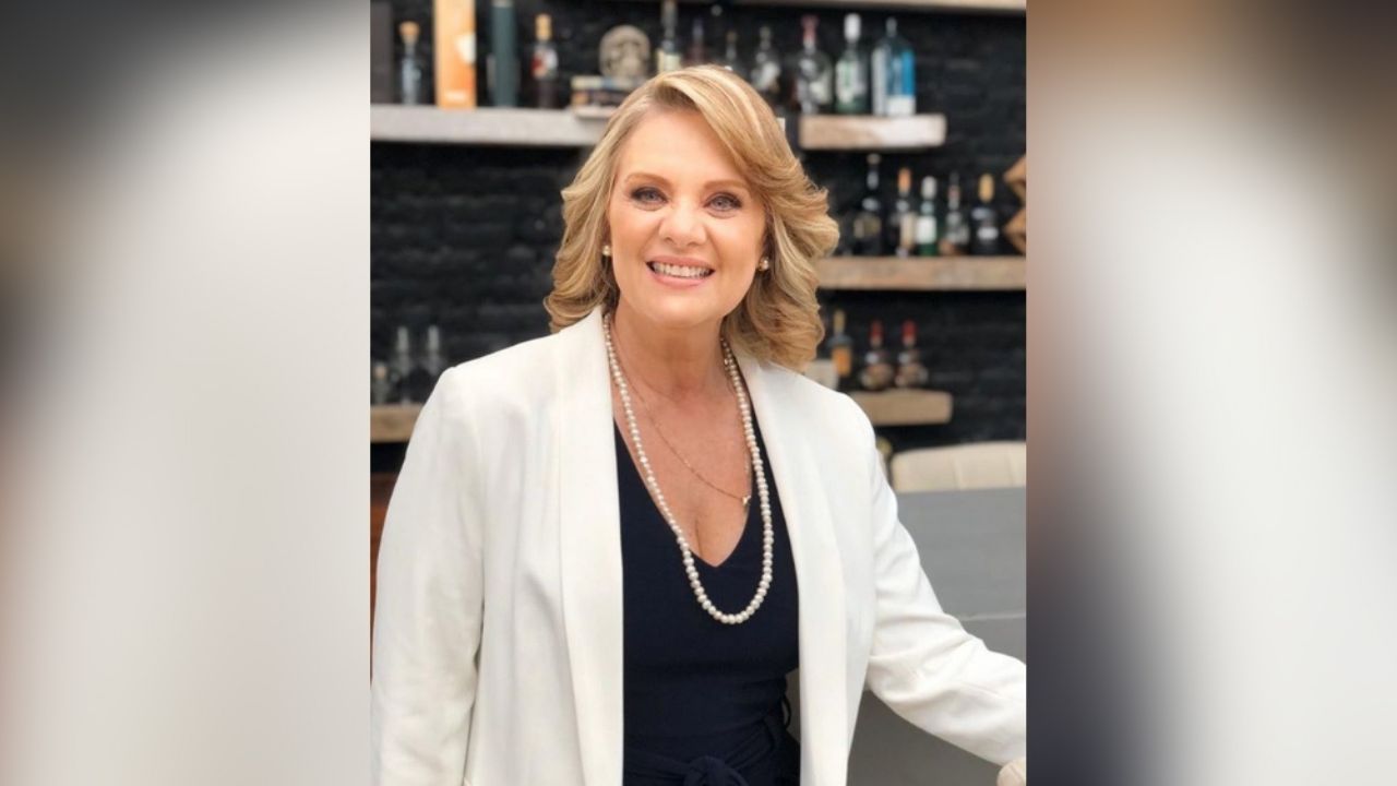 Érika Buenfil alegra el miércoles con sensual baile al ritmo de ‘Tak Tiki Tak’