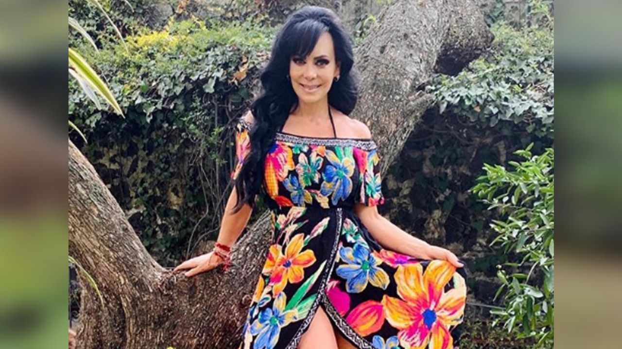 “¿La regañaron?”: Maribel Guardia víctima de críticas al posar en cubierto traje