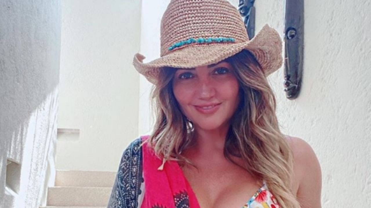 Andrea Legarreta eleva la temperatura en ‘Hoy’ con descarado vestido: “Casi enseña la tanga”
