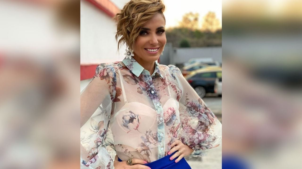 Carmen Muñoz llega en irresistible vestido a su nuevo proyecto en TV Azteca