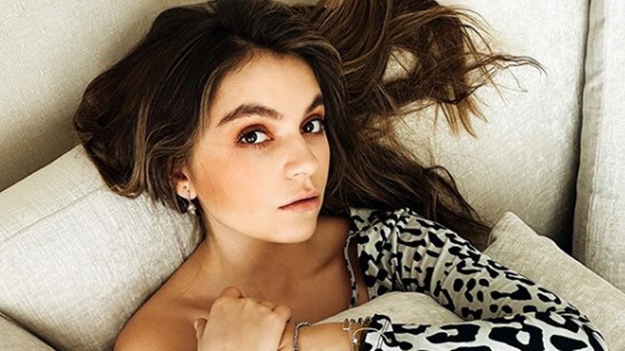 Sofía Castro se exhibe en sostén y le llueven críticas por su “desordenado” cuarto