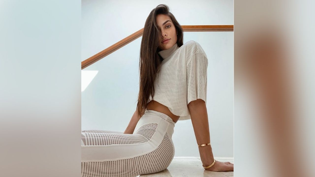 Renata Notni desde la piscina y en diminuto bikini paraliza a fans: “Bella”