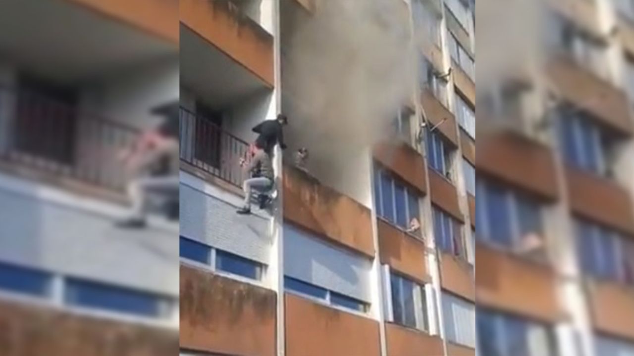 VIDEO: Tres jóvenes arriesgan sus vidas para salvar a ‘abuelito’ de un incendio