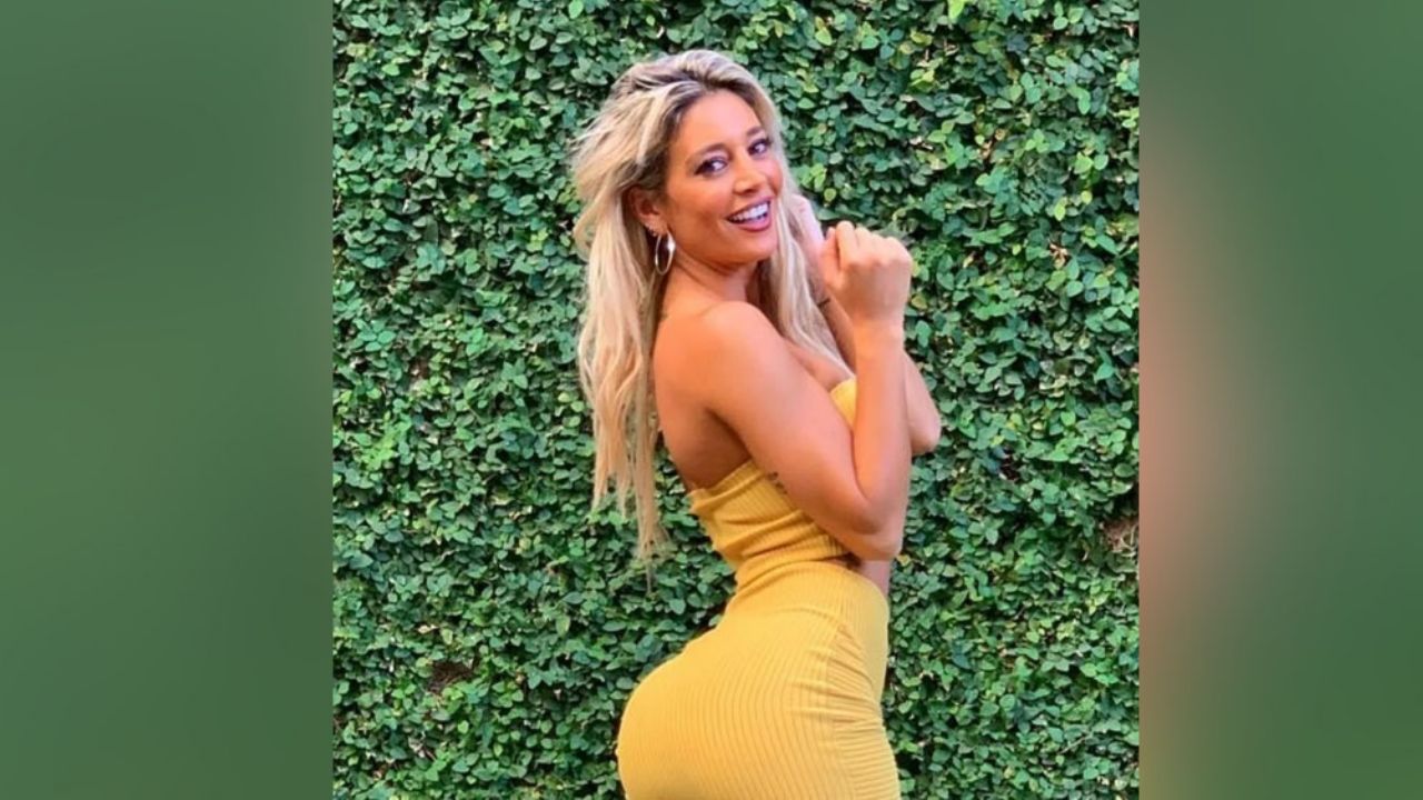 Sol Pérez festeja la llegada del fin de semana al despojarse de algunas prendas