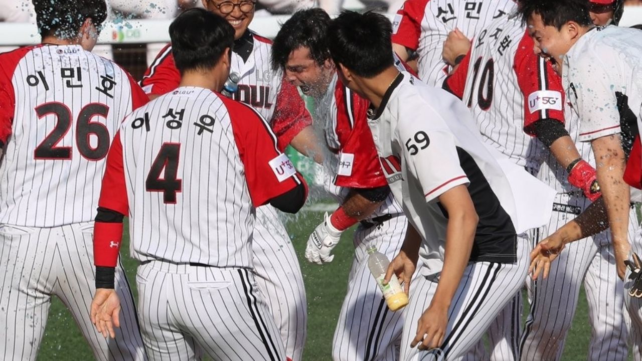 Roberto Ramos continúa con el madero encendido en la KBO