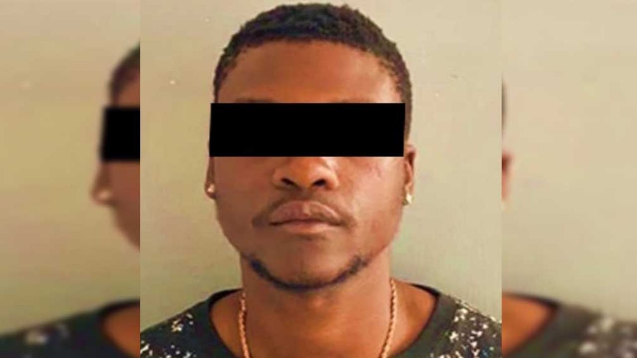 Nogales: Detienen a hombre que viajaba con 10 fusiles de distintos calibes