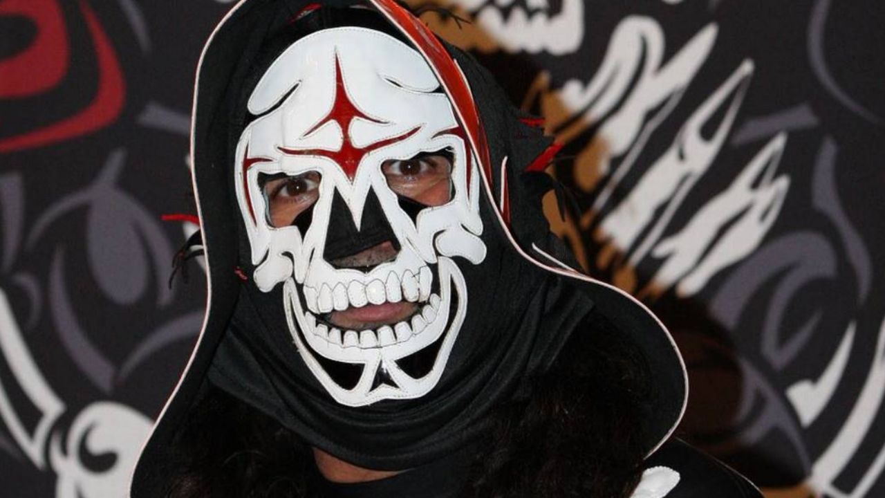 Hija de La Parka revela fotos inéditas de su papá sin máscara con un TikTok
