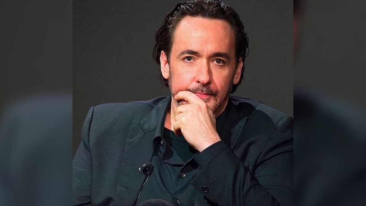 Famoso actor exhibe en Twitter ataque de oficiales por filmar disturbios en Chicago