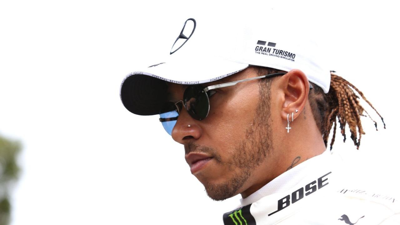 Hamilton lidera protesta de los pilotos de F1 en contra del racismo