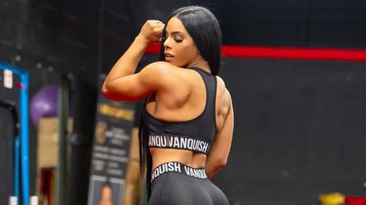 Yarishna Ayala luce su atuendo más atrevido durante su rutina de glúteos