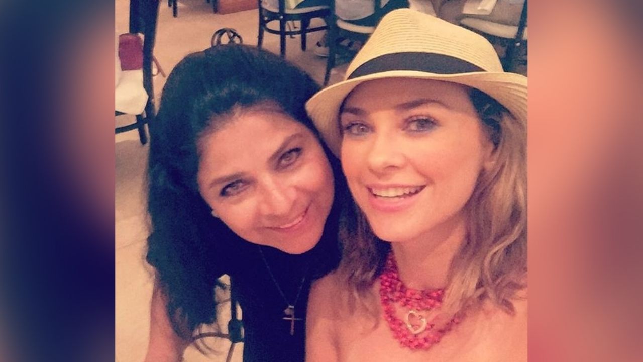 Victoria Ruffo pone a babear a fans con fotos de su juventud junto a Aracely Arámbula