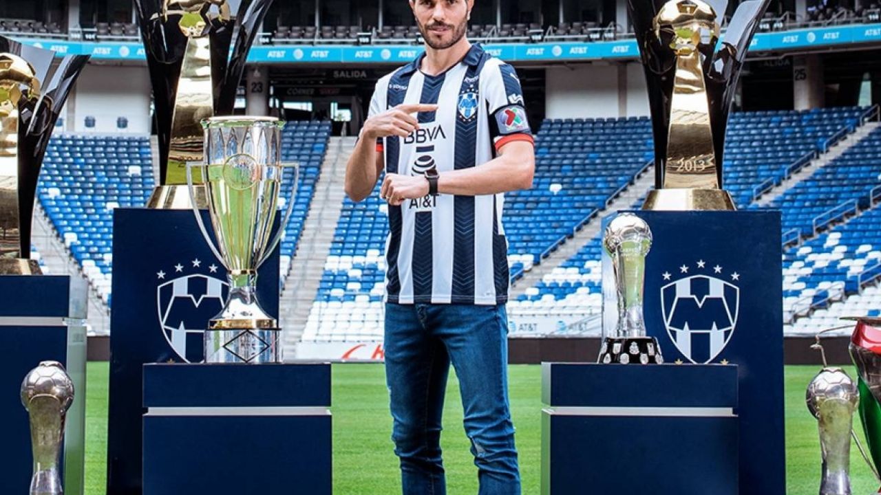 Rayados anuncia de manera oficial la salida de José María Basanta