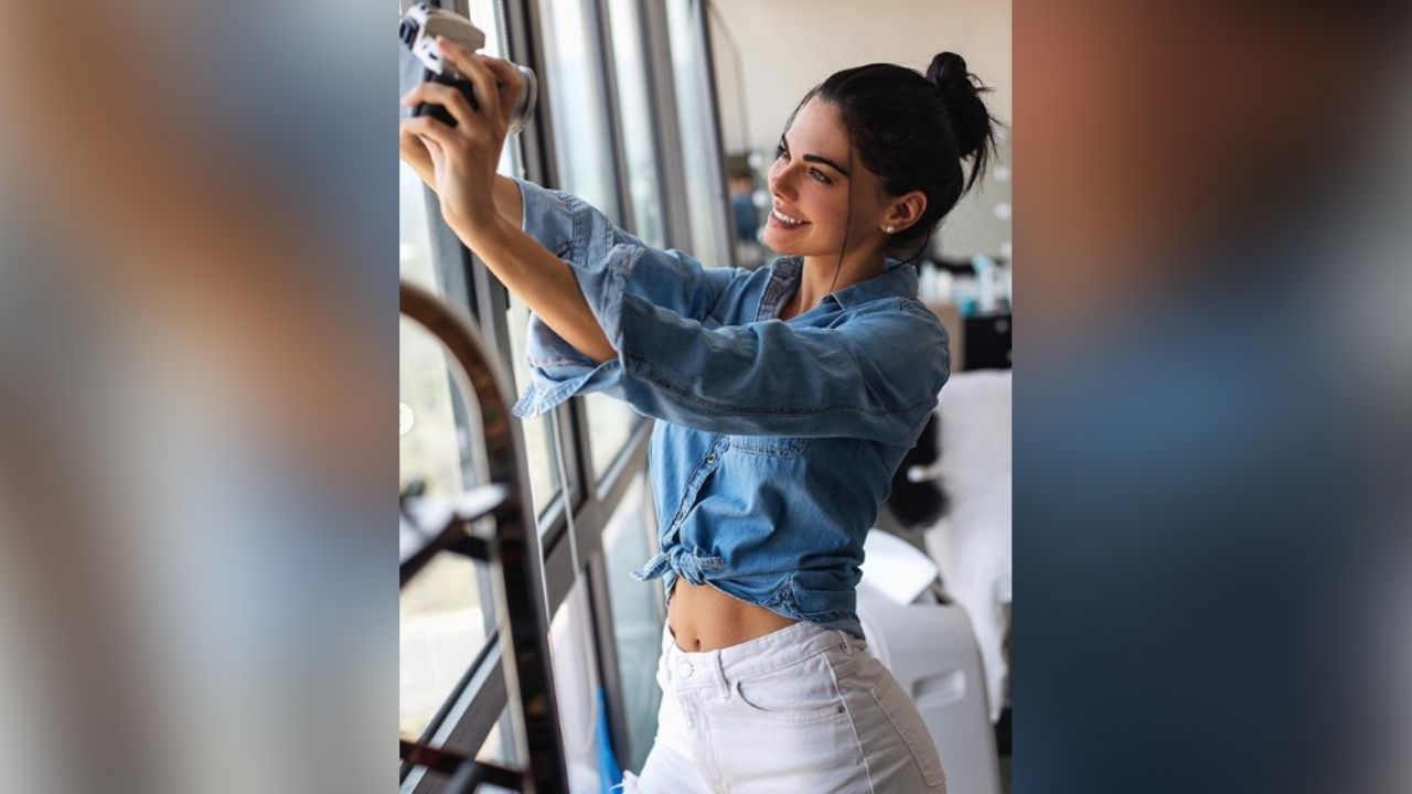 Livia Brito calienta todo Instagram al menear las caderas en sensual baile