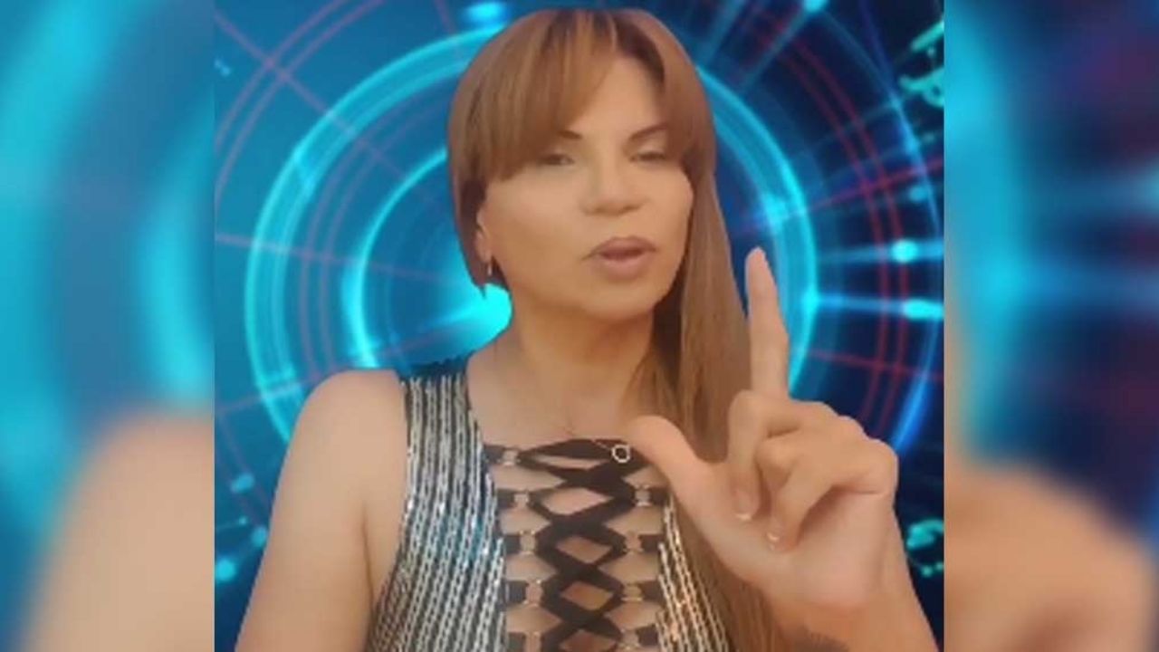 Famoso cantante morirá y dictador podría ser asesinado, predice Mhoni vidente para junio