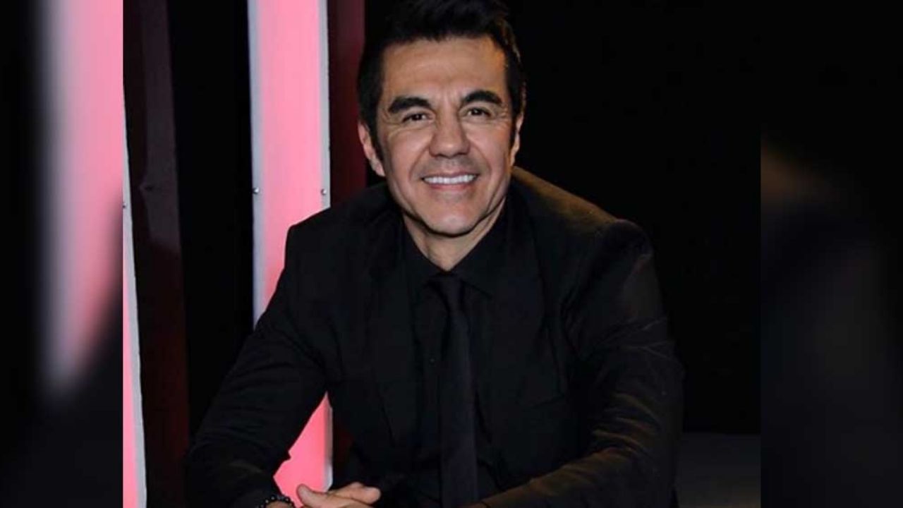 Adrián Uribe desmiente ‘fracaso’ de su telenovela en Televisa: “La gente se enganchó, le gustó”