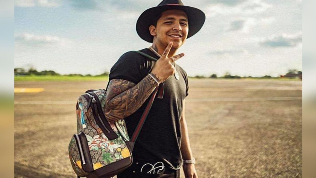 Christian Nodal reaparece en Instagram con fotos del proceso que le toca vivir