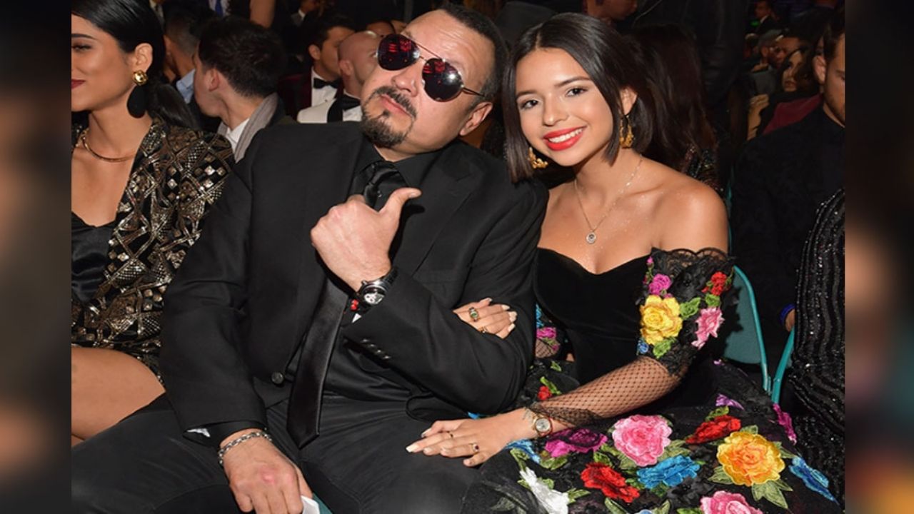 Pepe Aguilar presume sensacional foto con Ángela: “¿Me tienen miedo como suegro?”