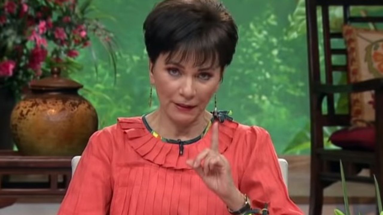 Tiembla Chapoy: Excolega que la “traicionó” alista bomba en TV Azteca ¿para destruirla?