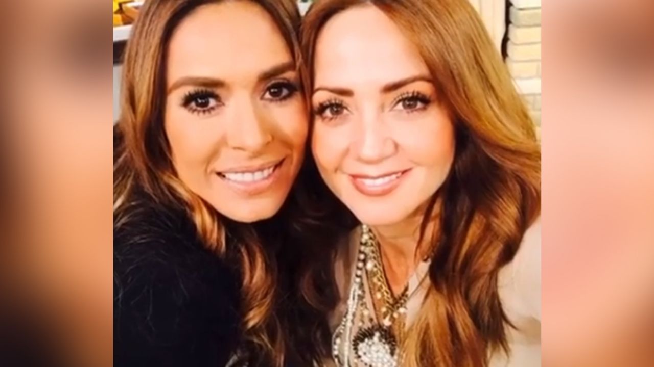 Andrea Legarreta con fotos inéditas y alegre mensaje felicita a Galilea Montijo: “Las mejores conductoras”