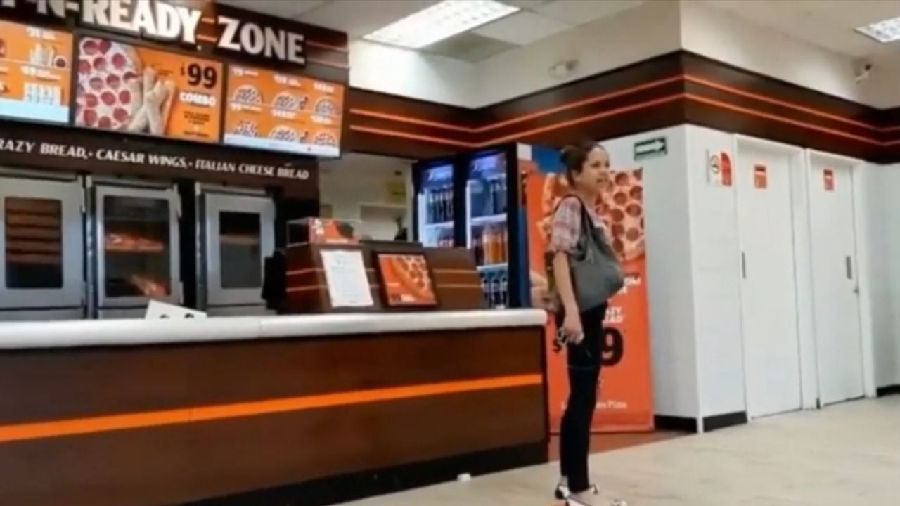 VIDEO: ‘Lady Pizza’, la mujer que enloqueció y escandalizó una pizzería