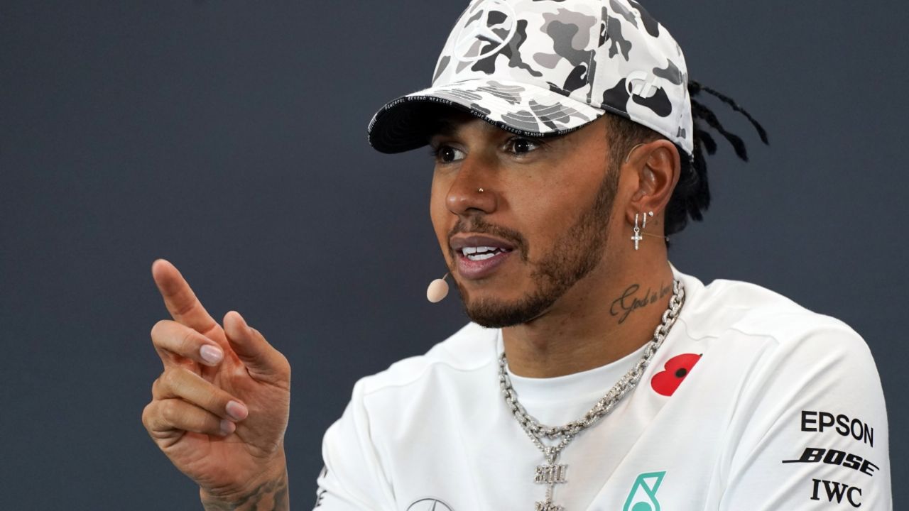Lewis Hamilton lanza fuerte crítica en contra del racismo y pide al gobierno hacer más cambios
