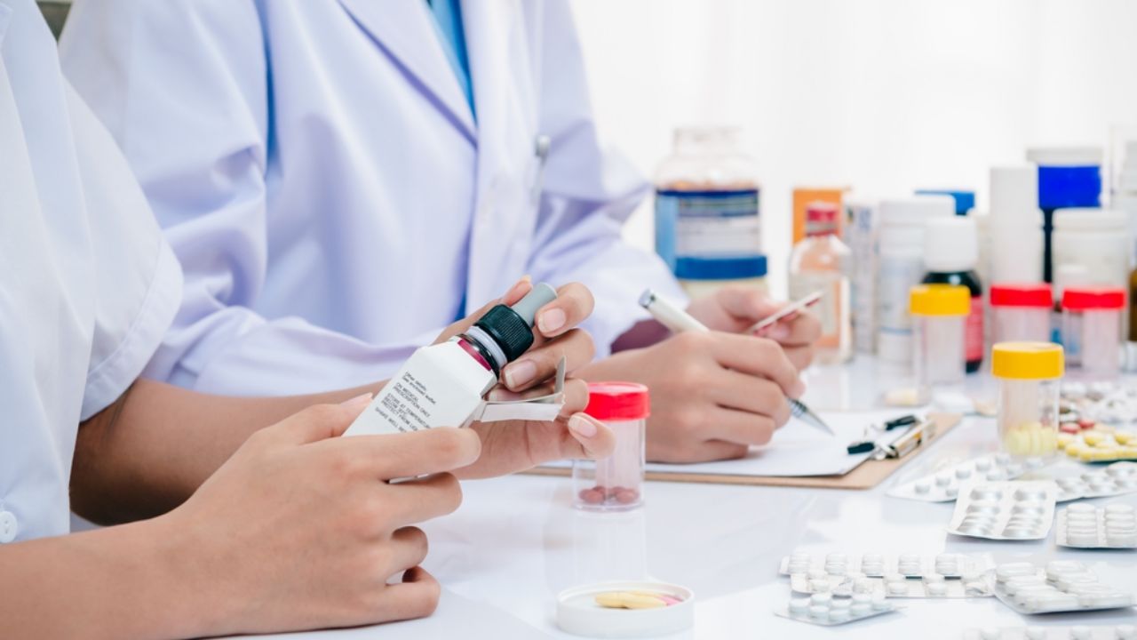 Ayuda Covid-19: Laboratorios de fármacos genéricos aumentan su producción